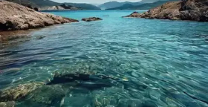 cor da água em praias de Vitória e Vila Velha