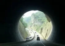 mergulhão de Camburi